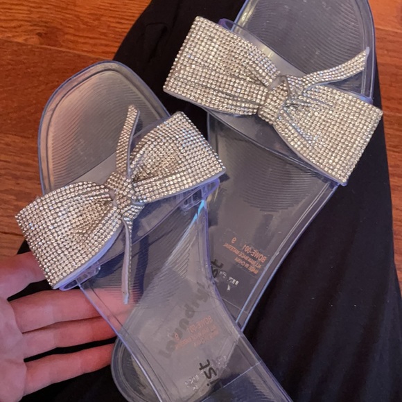 Clear jelly rhinestone bow sandals size 9 - Picture 2 of 6